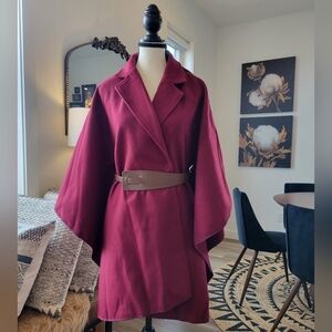 3/$30 NWT Statement Cape